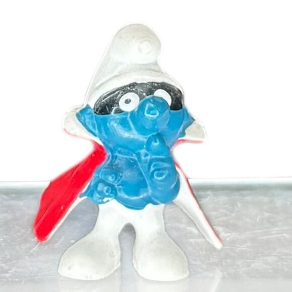Vintage Spy Smurf – 20008 | 1966 PVC Figure - Picture 1 of 4